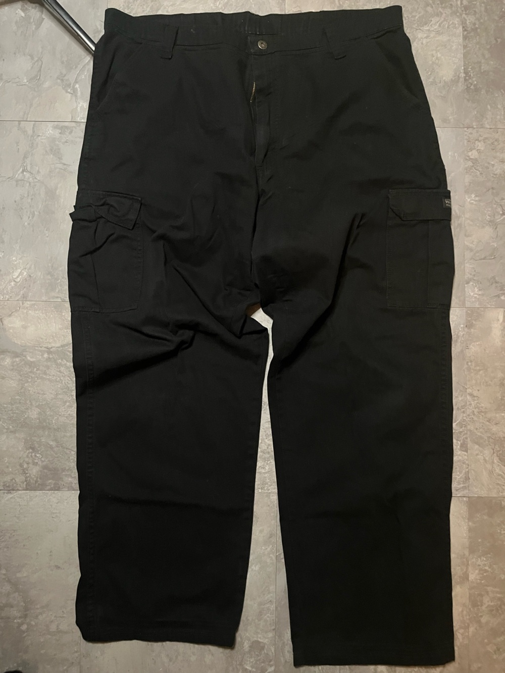 Wrangler Black Men's Cargo Pants with Flap Pockets